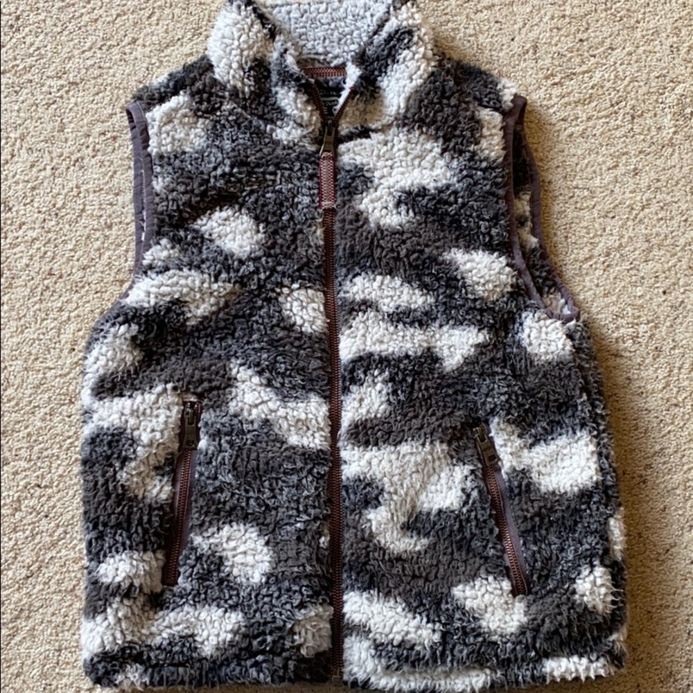 American Outdoor Co. True Grit Vest size L